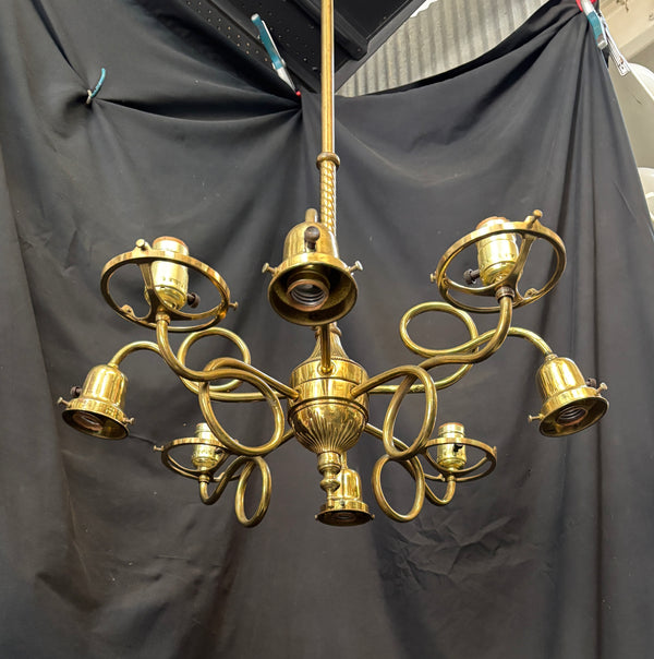 Victorian Brass 8-Light Chandelier GA21192