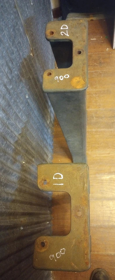 Pair of Manning Maxwell & Moore Cast Iron Machine Legs 29 1/4" T x 14 1/4" W GA-S065