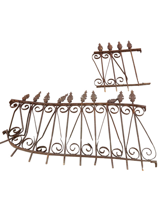 35 Ft of Antique Wrought Iron Fencing w/ scrollwork GA21066