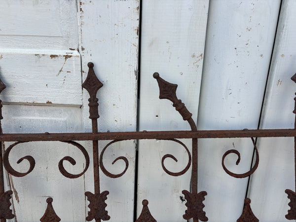 10 Feet of Iron Fence Panels GA21606