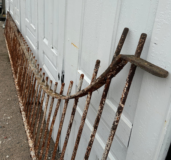 Set of Wrought Iron Fencing GA20297
