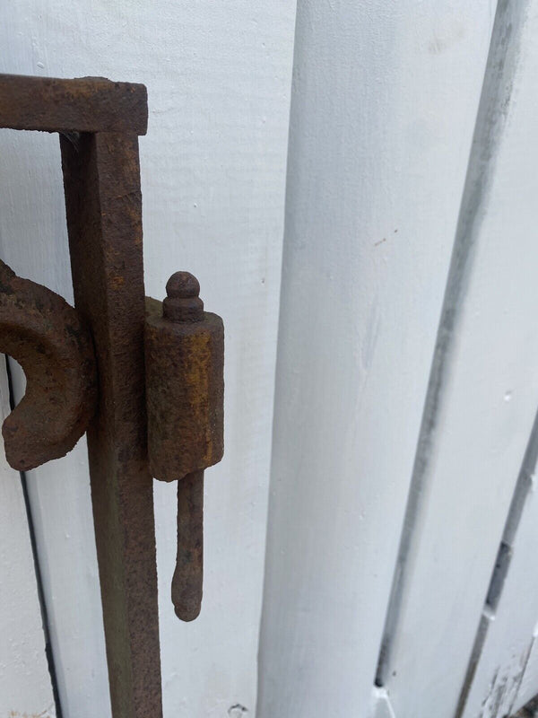 Antique Iron Gate GS00238 - 34" wide x 34 1/2" tall