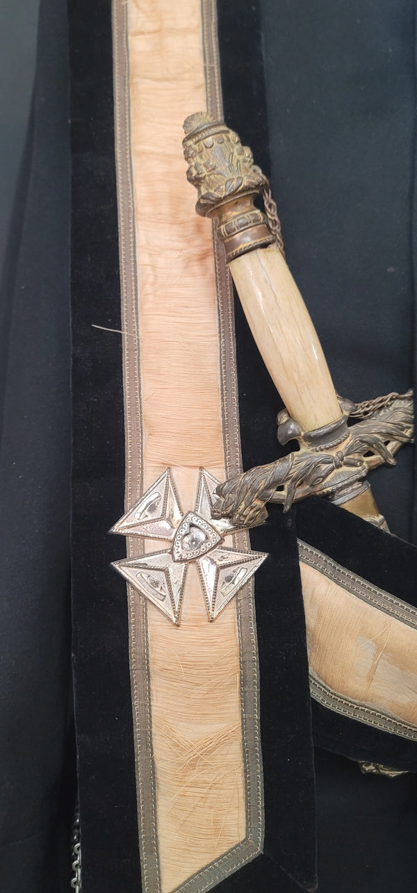 1900s Masonic Knights Templar Wool Dress Uniform w/ Sword & Scabbard GS00903