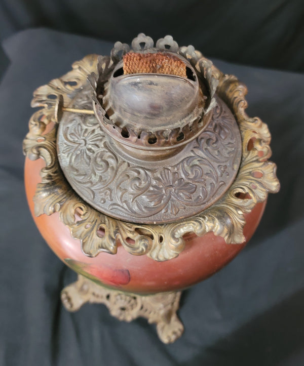 Vintage Ornate Floral Oil Lamp w/ Brass Canopy & Chimney GS00620