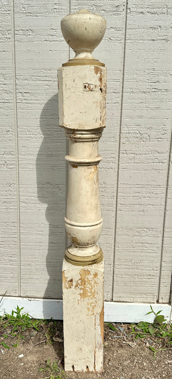 Turned Newel Post w/ Acorn Finial GA20425