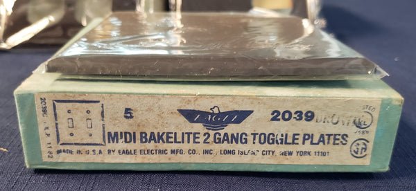 NOS Eagle Bakelite Smooth Brown Outlet Receptacle Plate Covers 40 Total GS00628