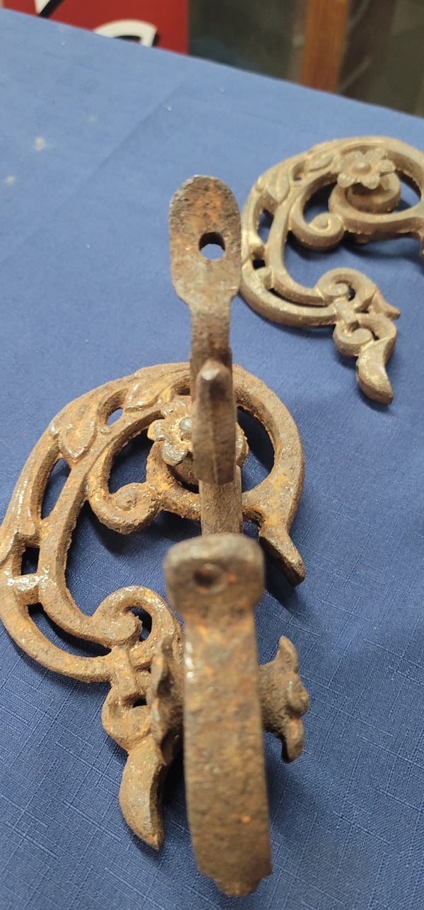 2 Pairs of Vintage Ornate Cast Iron Urn Handles 8 1/2" x 5" x 2" GA20119