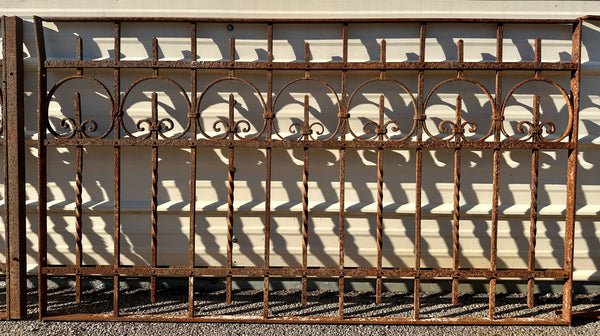 34 Feet of Antique Wrought Iron Fencing GA20789
