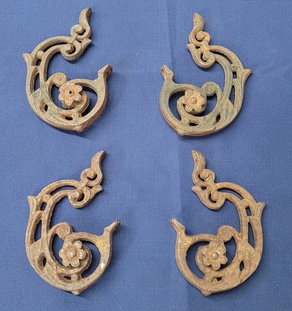 2 Pairs of Vintage Ornate Cast Iron Urn Handles 8 1/2" x 5" x 2" GA20119