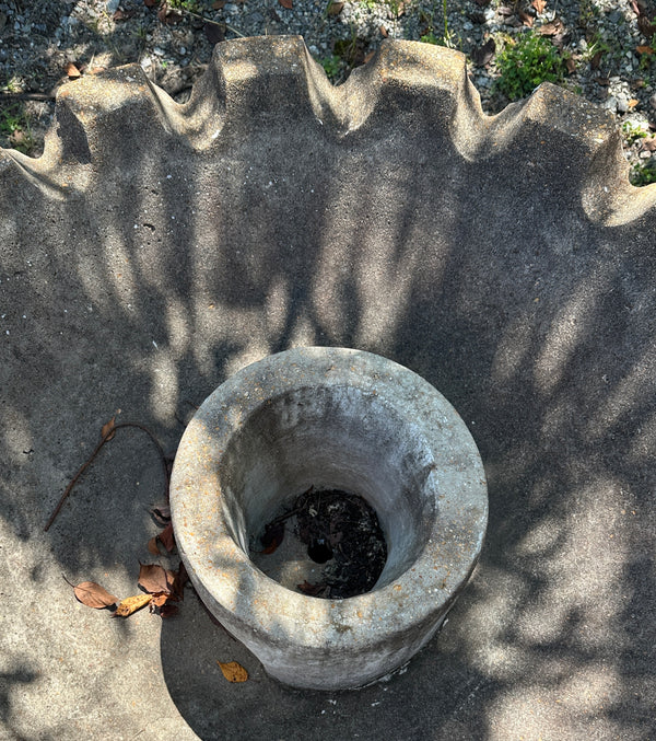 Concrete Fountain w/ Raised Centerpiece GA20350