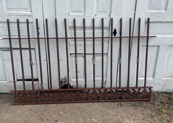 27.5 Feet of Decorative Wrought Iron Picket Fence Panels GA21226