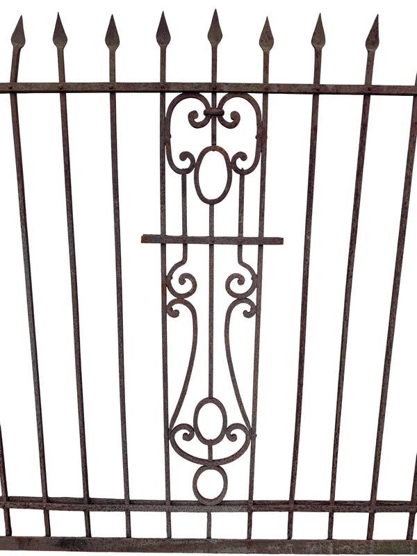 39 Ft of Antique Wrought Iron Fencing GA21049