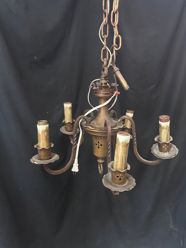 5 Light Hammered Brass Chandelier 18"x16" GS010950