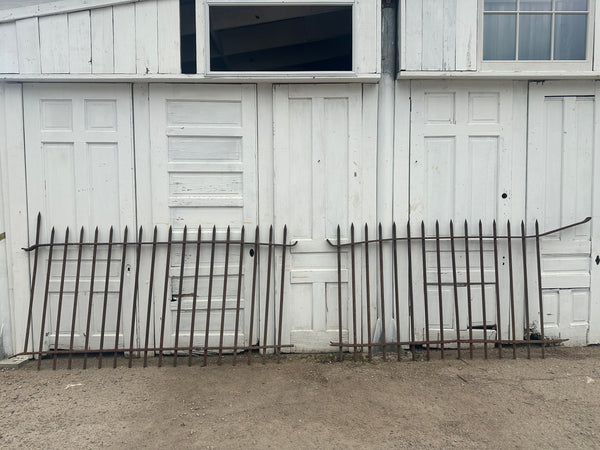 35 Ft of Antique Wrought Iron Spear Top Fencing GA20875