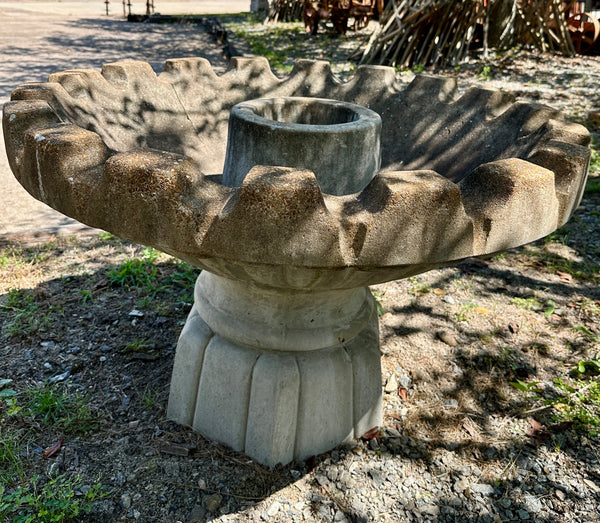 Concrete Fountain w/ Raised Centerpiece GA20350
