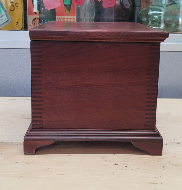 Hand Crafted Walnut Cocktail Smoker Box w/ Lock & Key GS00946
