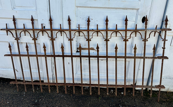 32 Ft of Antique Iron Garden Gate Fencing w/ Spear Top Finials GA20498