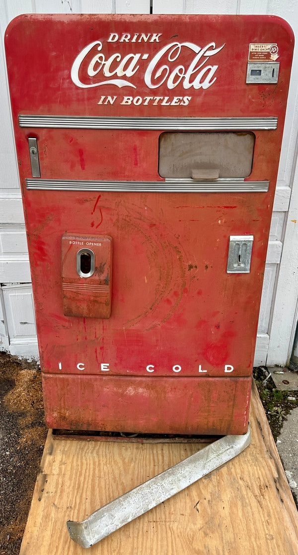 Untested AS IS 1950's Coca Cola Vending Machine - Model No. F83H5 - GA20526