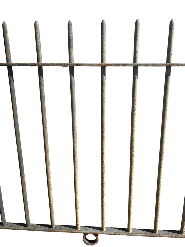 9 feet of antique iron fencing GA21093