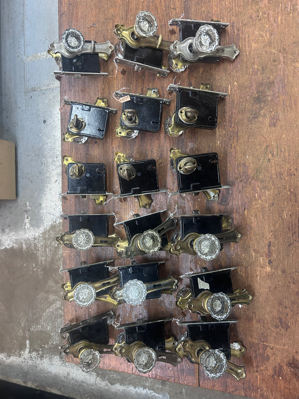Set of 18 Art Deco Mortise Lock Crystal Knobs GS010985