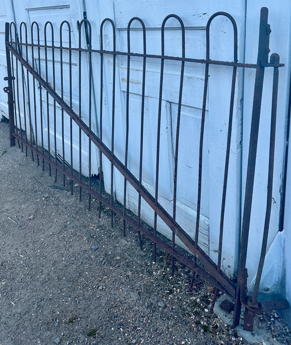 68 Ft Long Antique Iron Hairpin Fencing Set w/ Gate Section GA20511