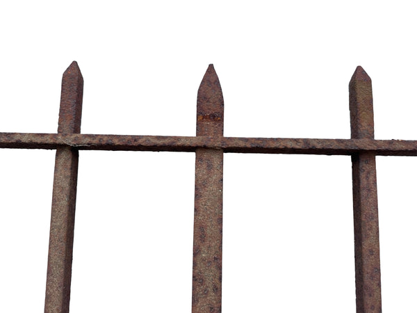 24 Ft of Antique Wrought Iron Spear Top Fencing GA21045