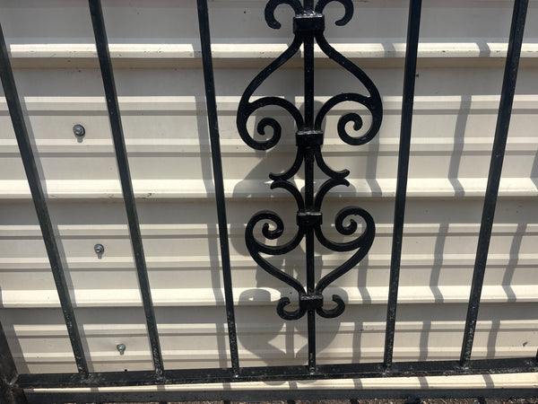 19 Feet of Iron Fence Panels GA21323