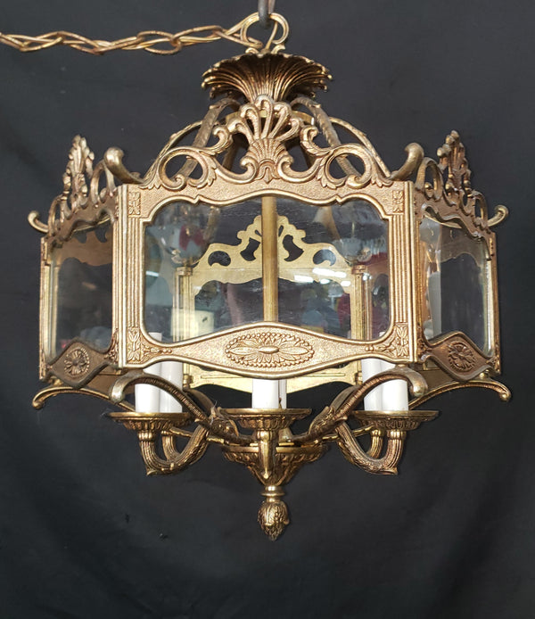 Hexagon Shaped 6 Light Ornate Brass & Glass Chandelier 19"x 17" GS00921