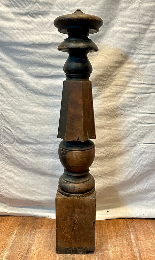 Octagonal Walnut Newel Post GA20419