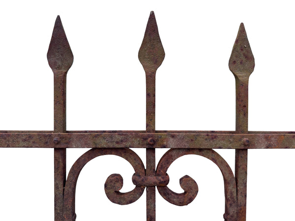 39 Ft of Antique Wrought Iron Fencing GA21049