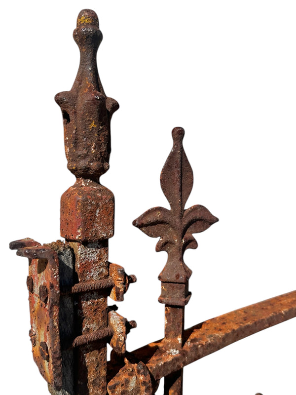 34 Ft of Antique Wrought Iron Fencing w/ Fleur-de-lis Finials GA20988