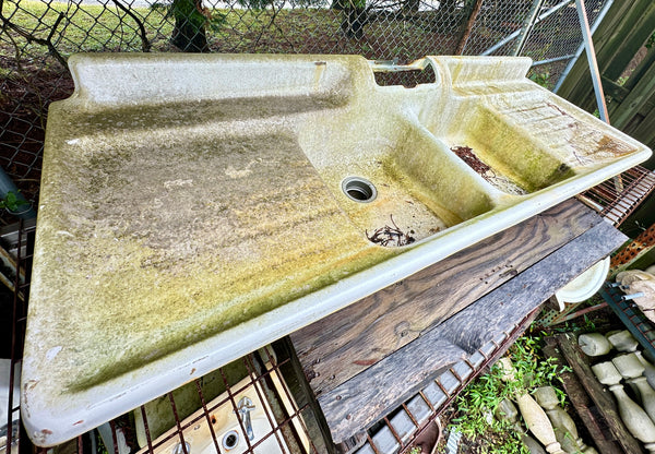 Double Basin Cast Iron Utility Sink GA20409