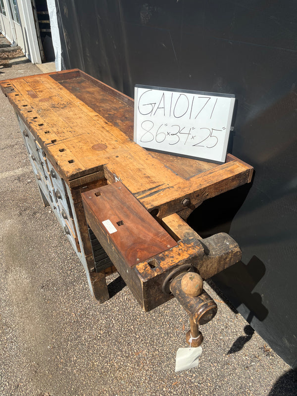 1800's Cabinet Makers Bench GA10171