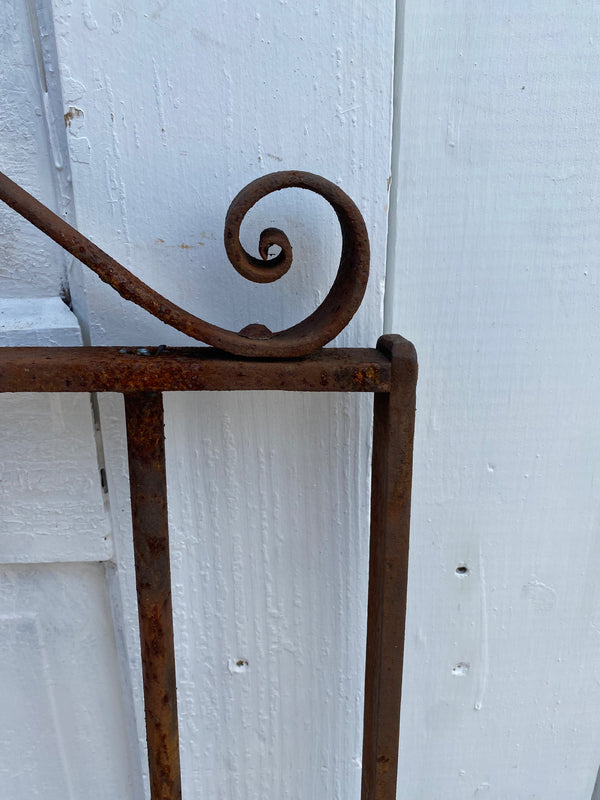 Antique Iron Gate GS20206 - 35 1/4" wide x 42 3/4" tall