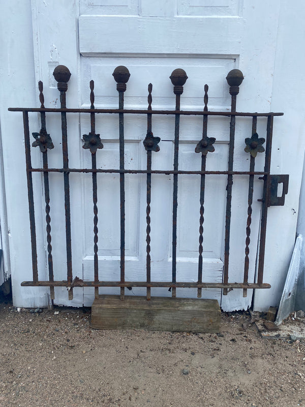 Antique Iron Gate GS20232 - 32 1/4" x 32 1/4" tall