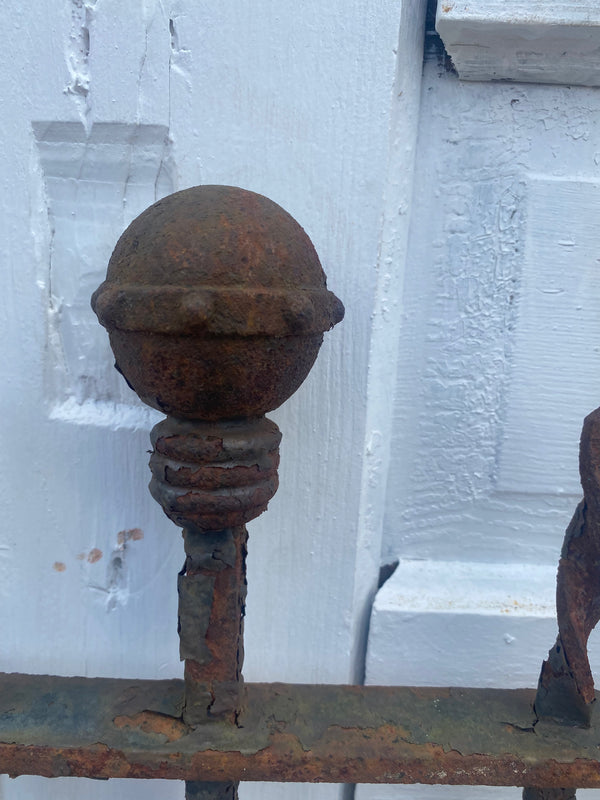 Antique Iron Gate GS20232 - 32 1/4" x 32 1/4" tall