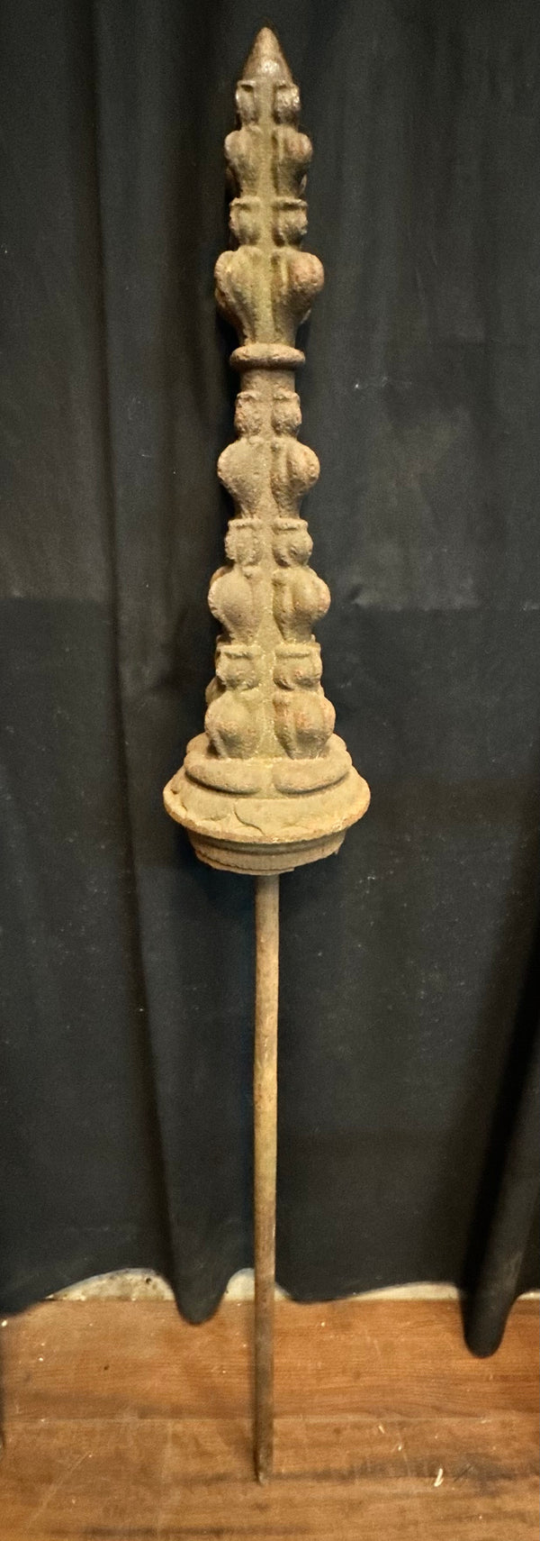 Late 1800s Cast Iron Gotham Style Finial Post GA20189