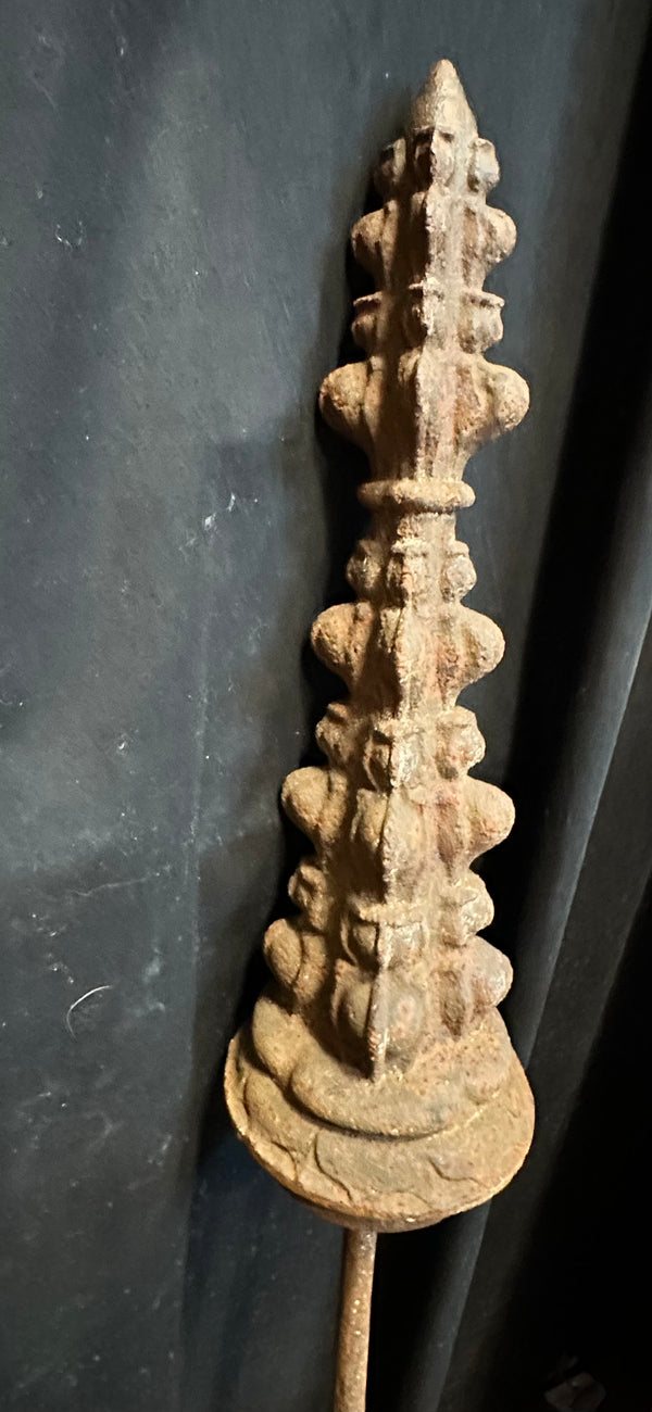 Late 1800s Cast Iron Gotham Style Finial Post GA20189