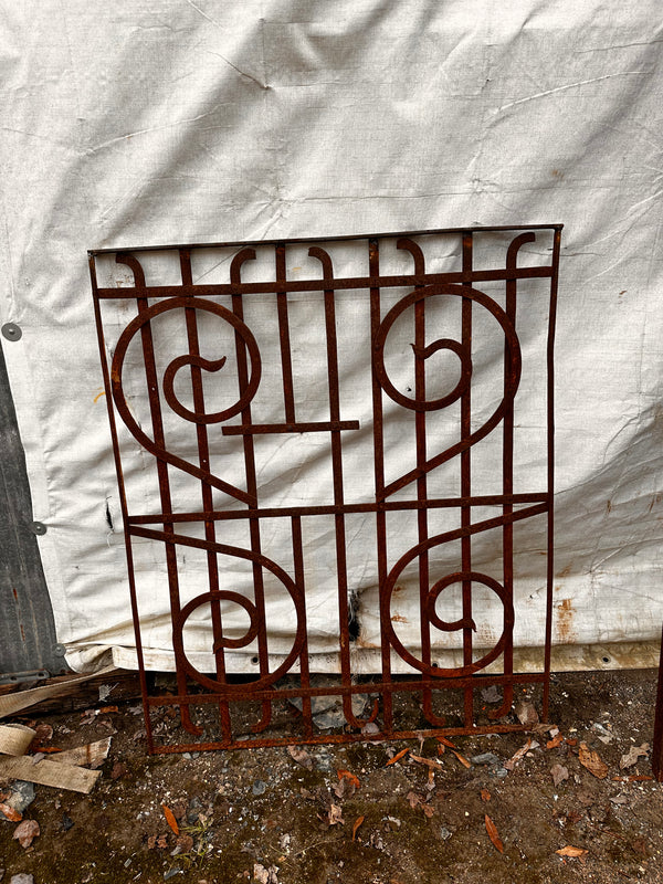 WROUGHT IRON MEDIUM SIZED FENCE GATE GA11005