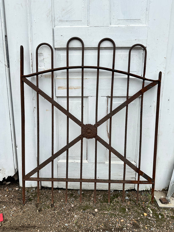 Antique Iron Hairpin Garden Gate w/ Flower Medallion GA20244