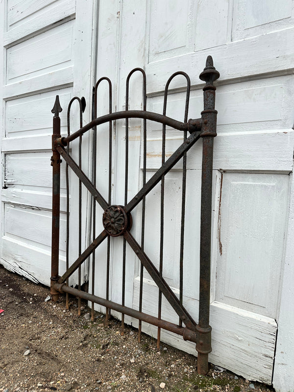 Antique Iron Hairpin Garden Gate w/ Flower Medallion GA20250