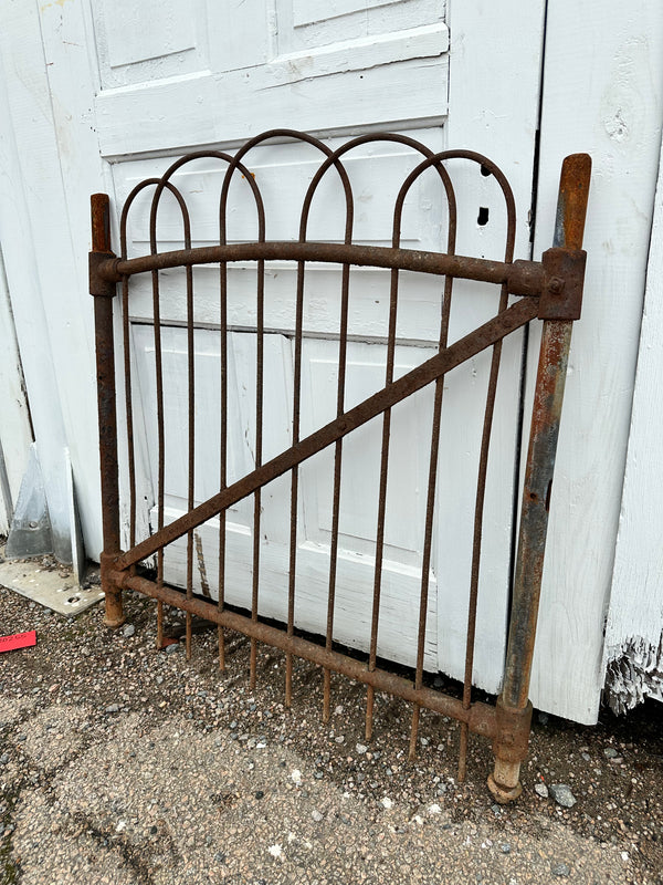 Antique Iron Hairpin Garden Gate GA20255