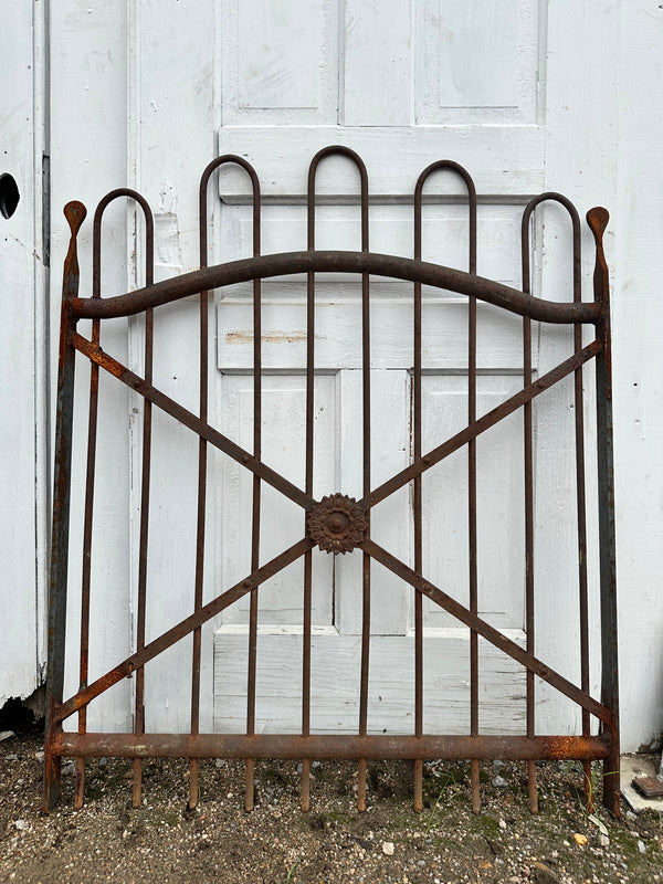 Antique Iron Hairpin Garden Gate w/ Sunflower Medallion GA20259