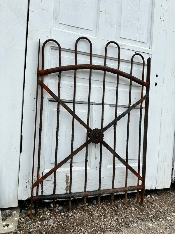 Antique Iron Hairpin Garden Gate w/ Sunflower Medallion GA20261
