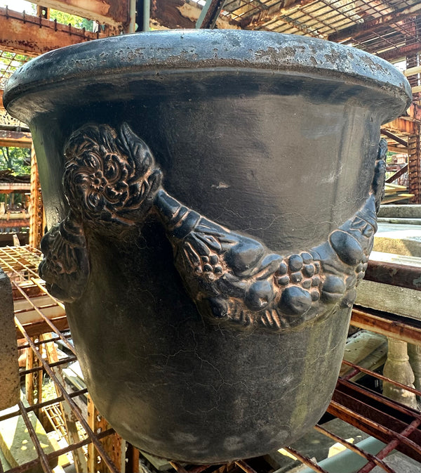 Painted Outdoor Flower Pot GA20268
