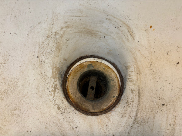 Restored Cast Iron Bath Tub w/ Center Drain GS6022