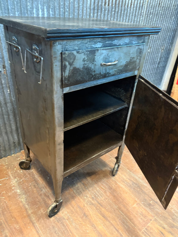 1930s Refurbished Side Table w/ Stained Ebony Wood Top GS6032