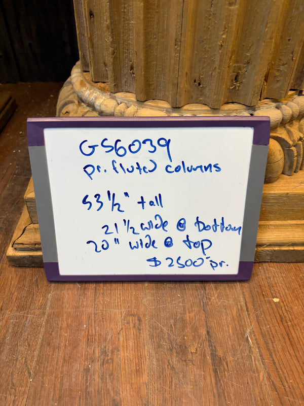 Pair of Wood Fluted Columns GS6039