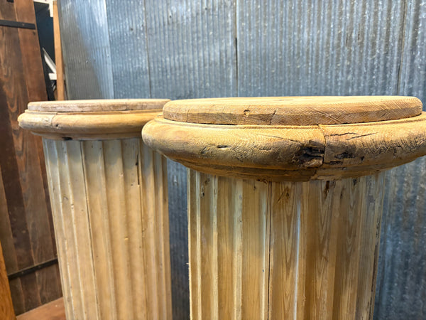 Pair of Wood Fluted Columns GS6039
