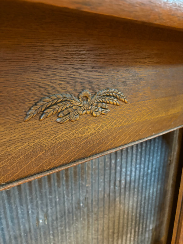 Solid Oak Mantel w/ Beveled Mirror & Oak Appliques GS6044